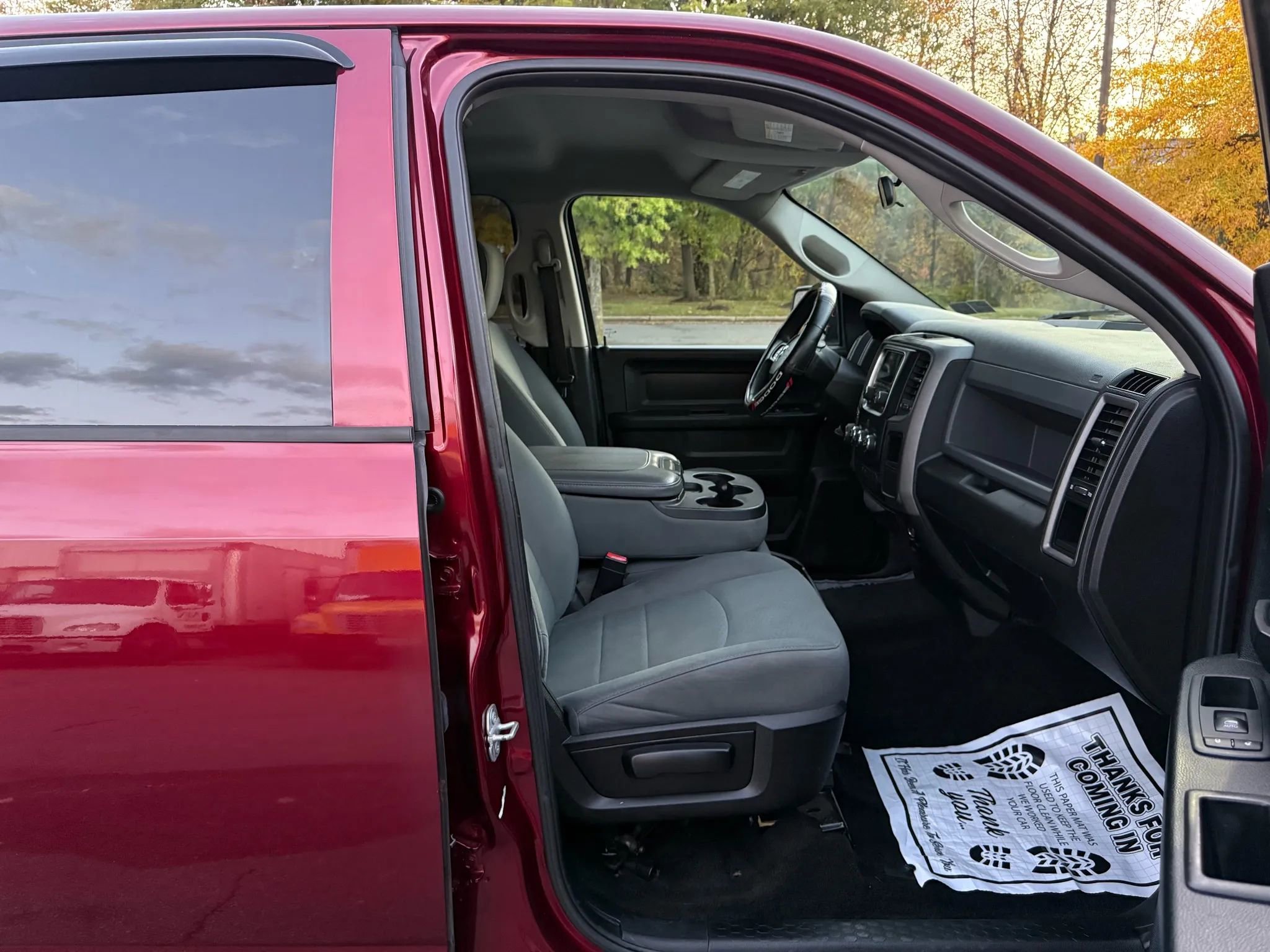 Used 2017 RAM 1500 Express image 19