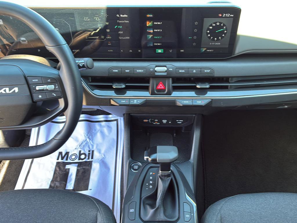 Certified 2025 Kia K4 EX image 32