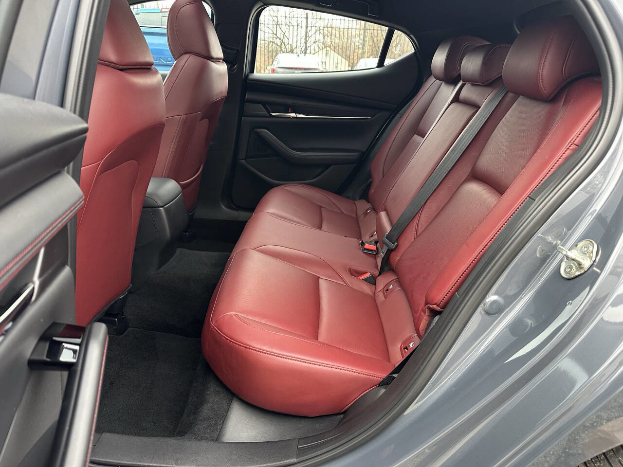 Used 2023 MAZDA MAZDA3 s image 13