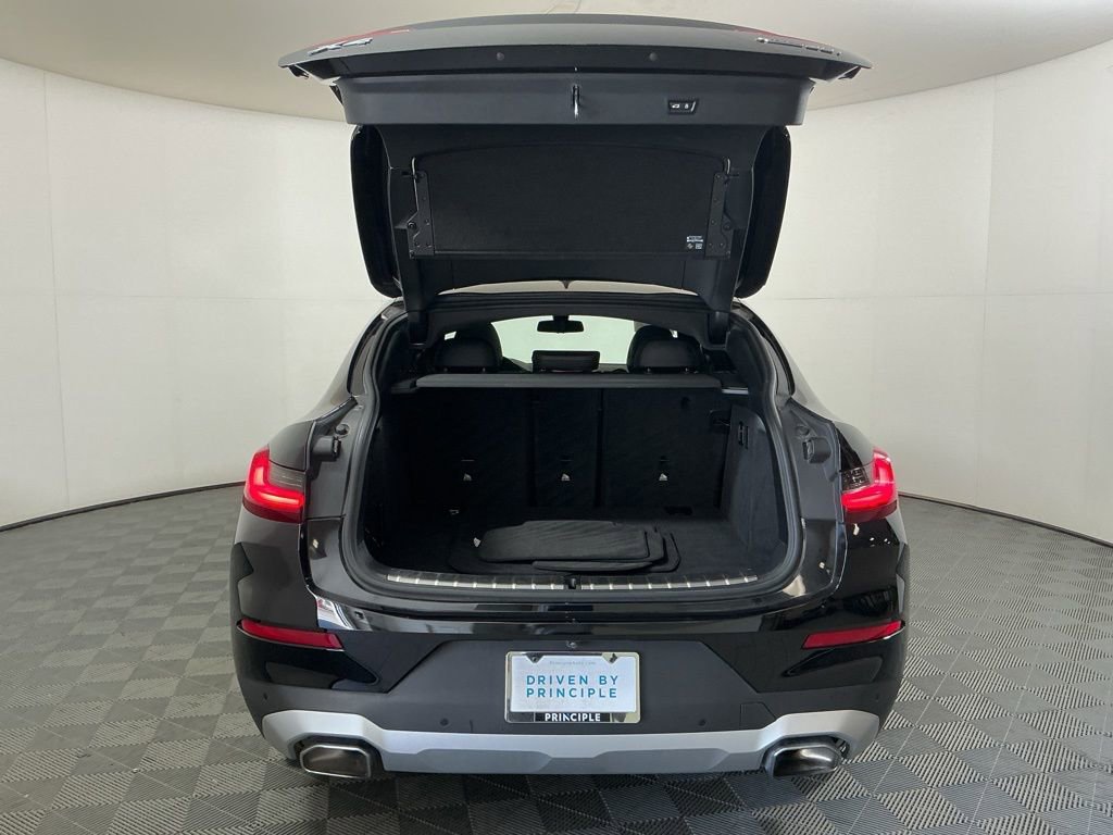 Certified 2023 BMW X4 xDrive30i w/ Convenience Package image 10