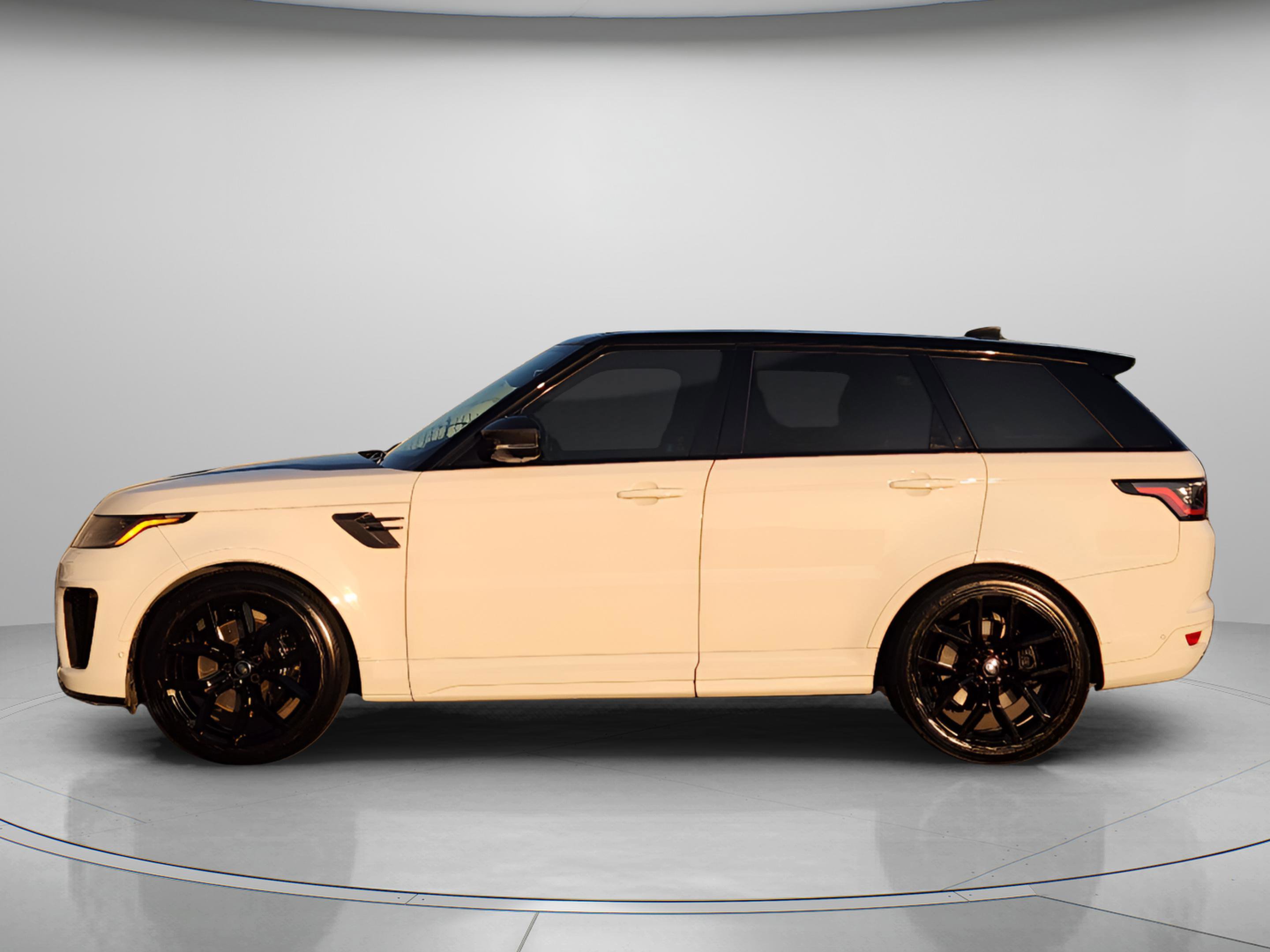 Certified 2022 Land Rover Range Rover Sport SVR AWD/4WD image 2