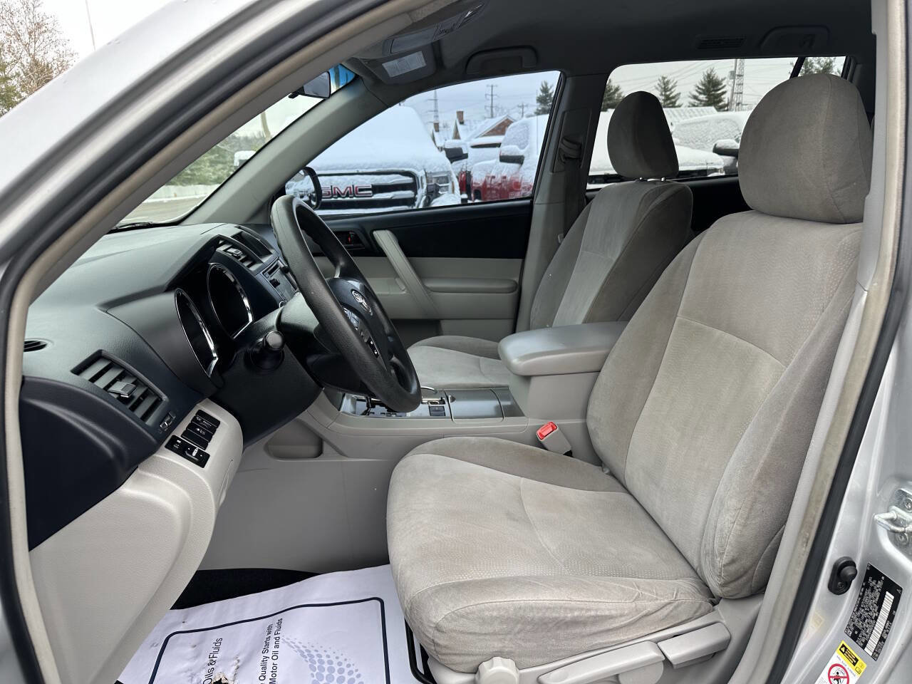 Used 2013 Toyota Highlander Plus image 20