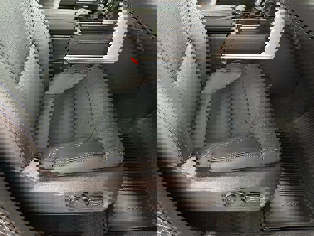 Used 2025 Toyota Tundra Platinum image 66