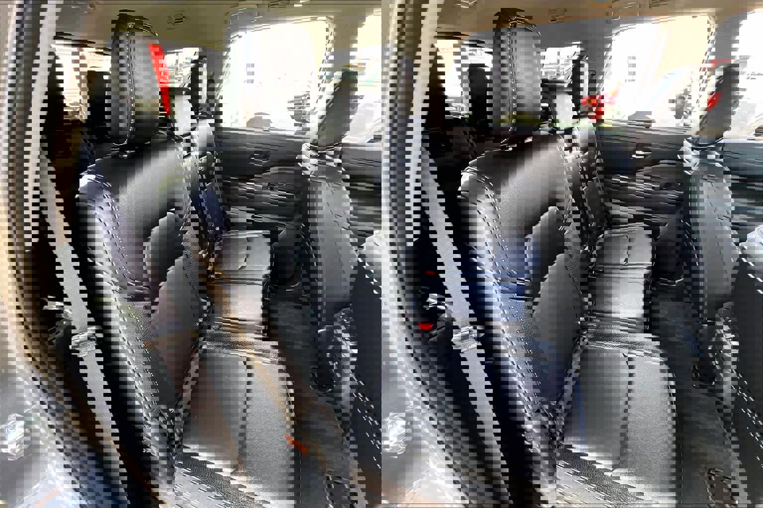 Used 2024 Nissan Pathfinder SL image 19