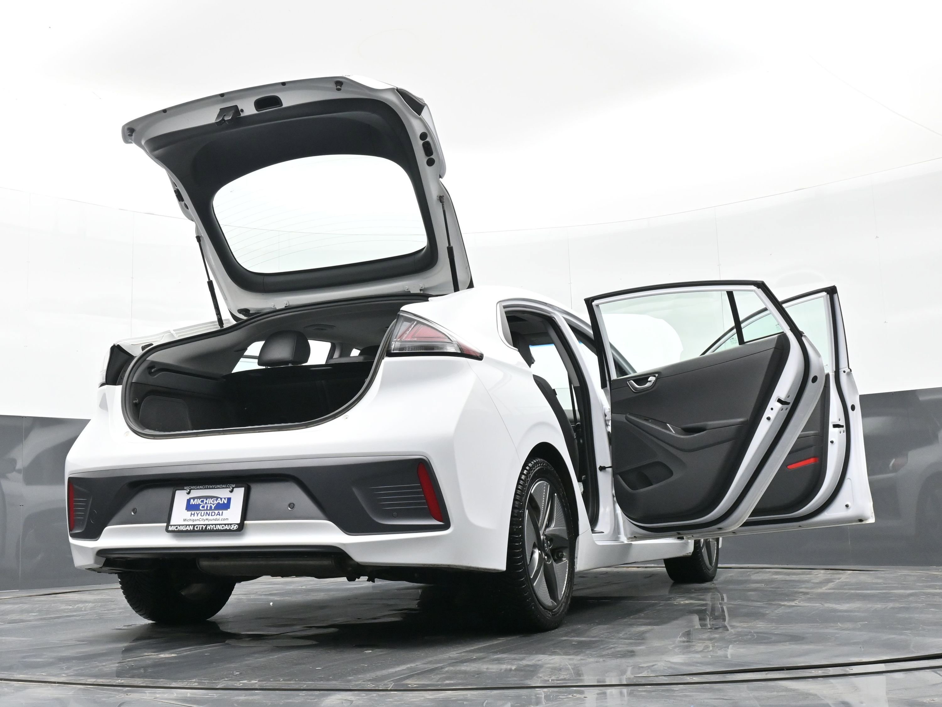 Used 2020 Hyundai Ioniq Limited image 50