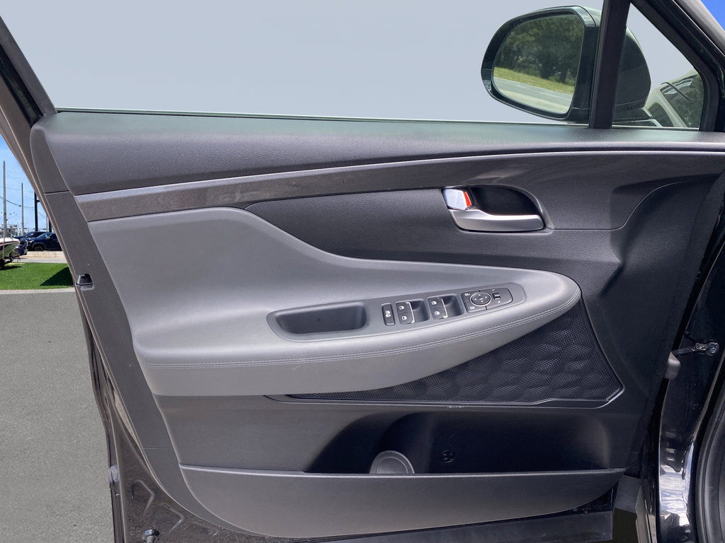Used 2022 Hyundai Santa Fe SEL FWD image 17