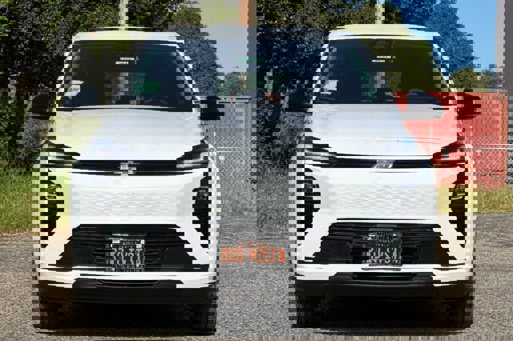 New 2027 Chevrolet Bolt LT w/ Comfort Package image 9