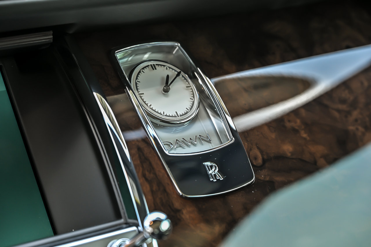 Used 2016 Rolls-Royce Dawn RWD image 42
