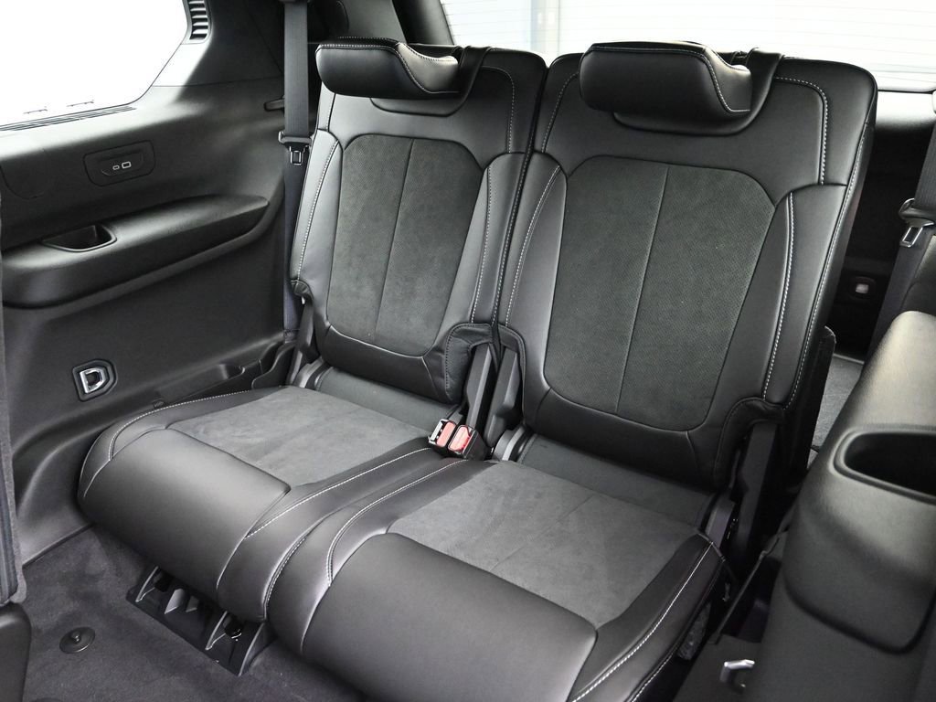 New 2026 Jeep Grand Cherokee L 4WD image 23