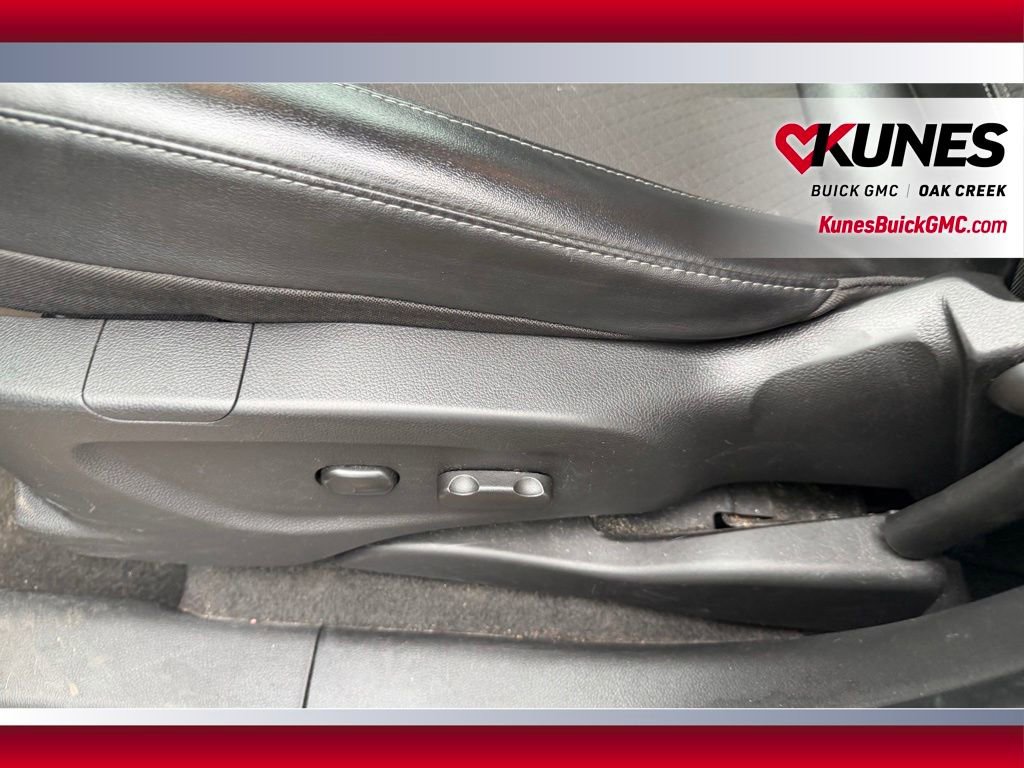 Used 2020 Buick Encore Preferred FWD image 9