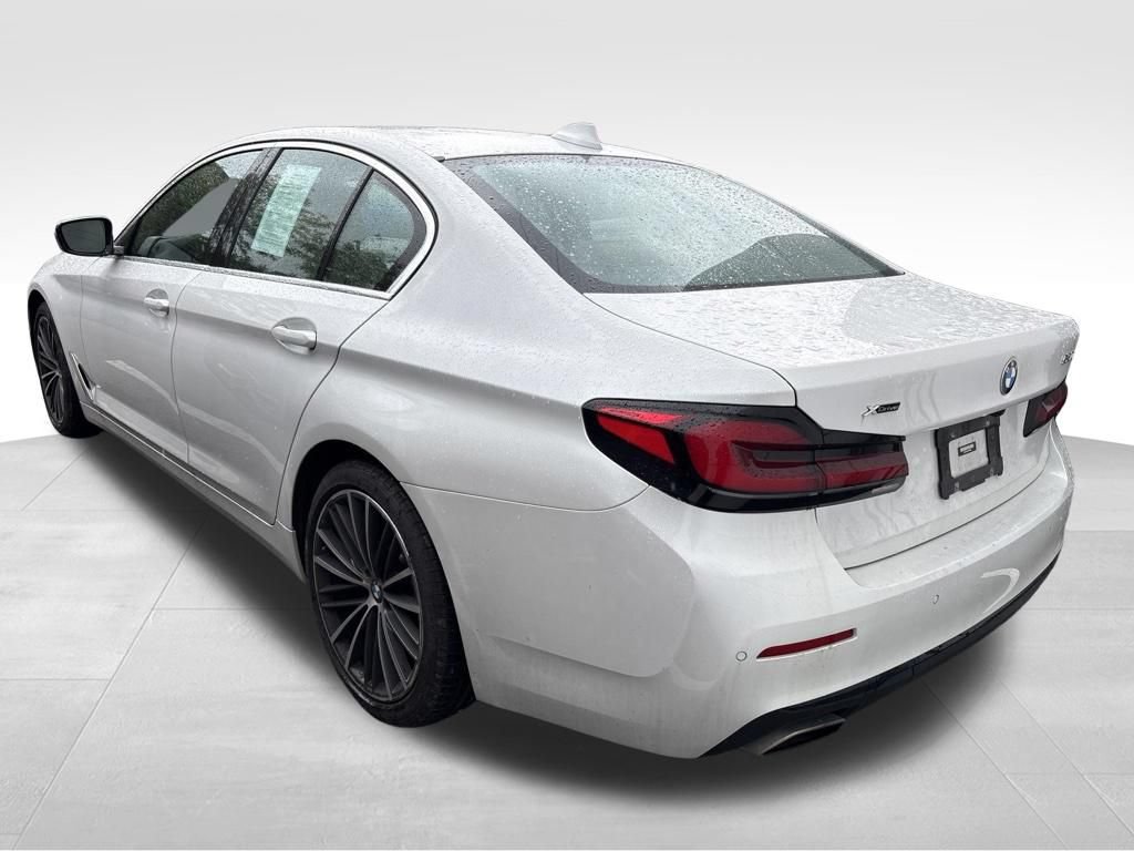 Certified 2023 BMW 530i xDrive w/ Premium Package AWD/4WD image 2