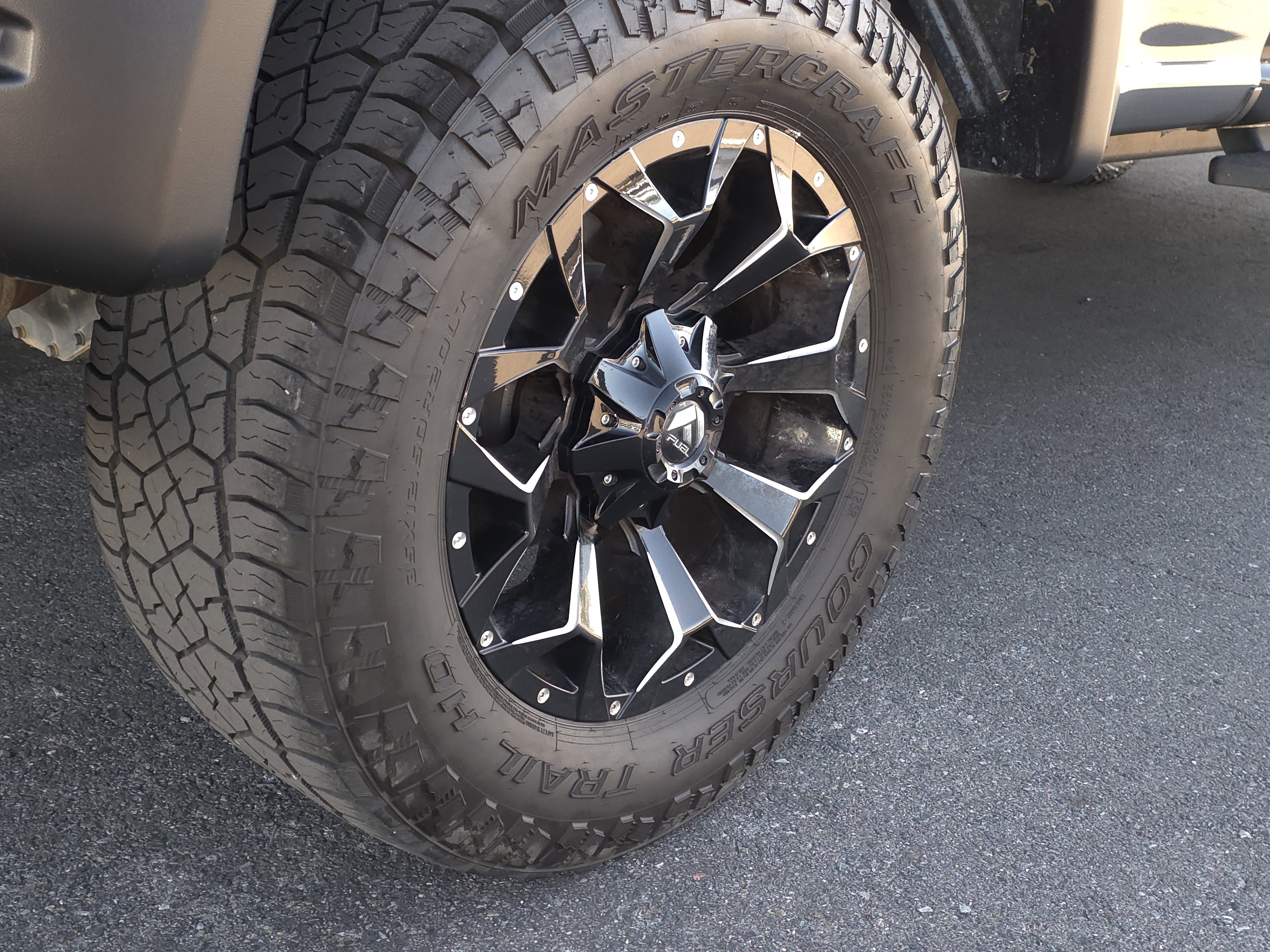 Used 2021 Ford F250 Lariat w/ Tremor Off-Road Package image 7