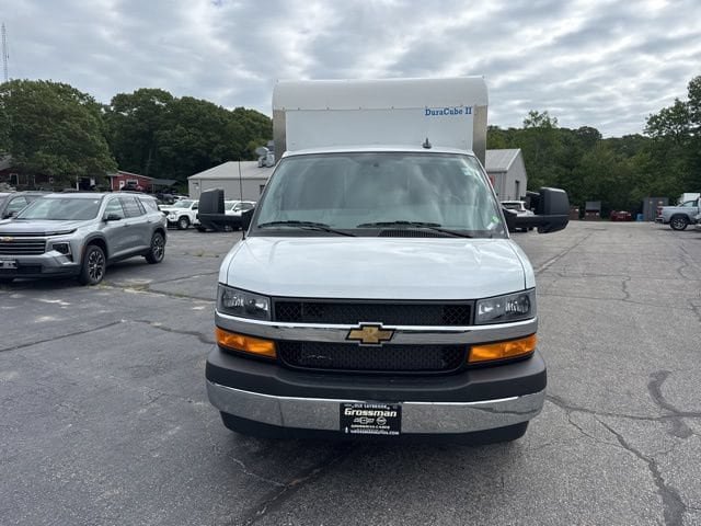 Used 2025 Chevrolet Express 3500 w/ Power Convenience Package RWD image 2