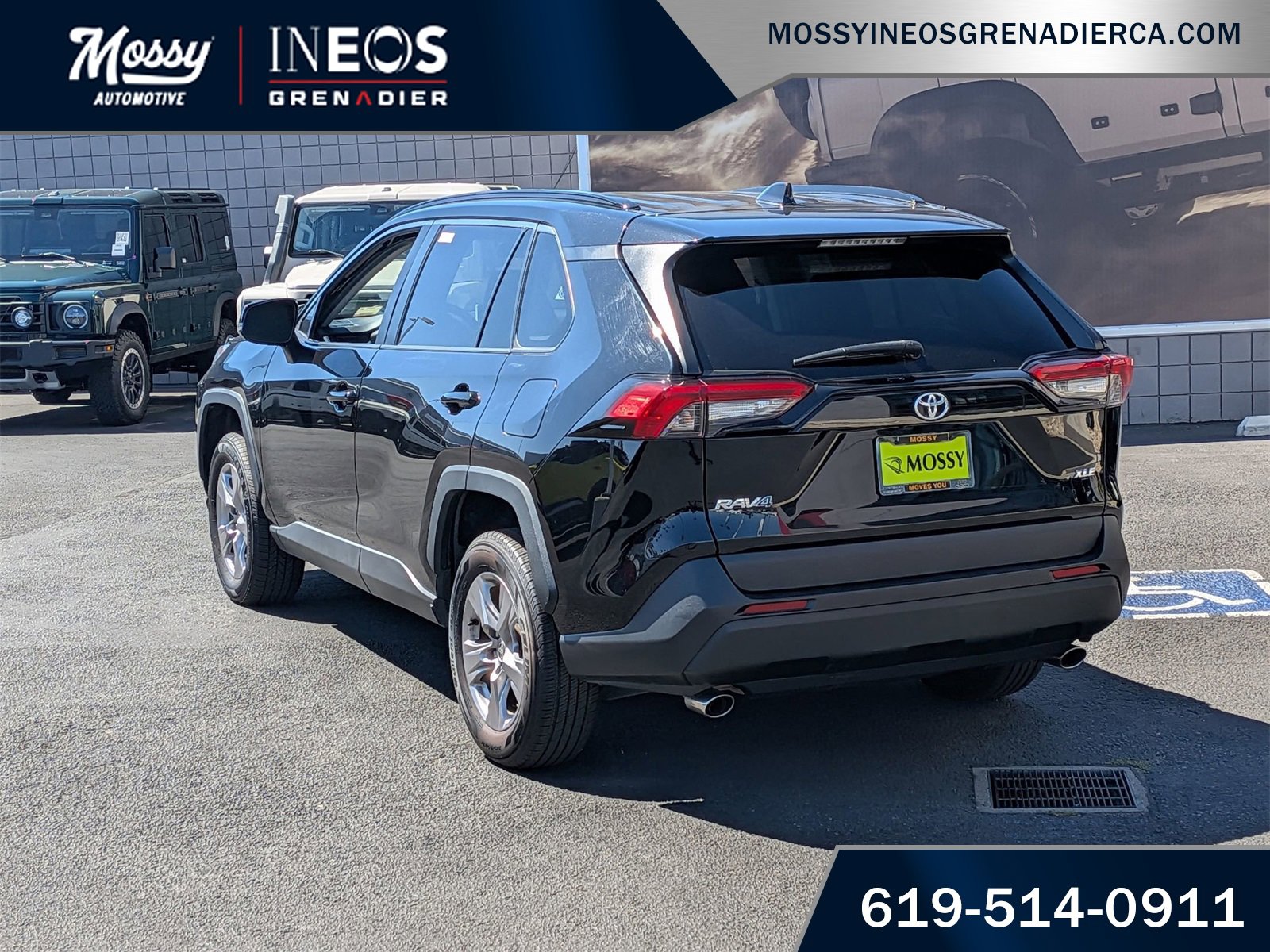 Used 2023 Toyota RAV4 XLE image 6