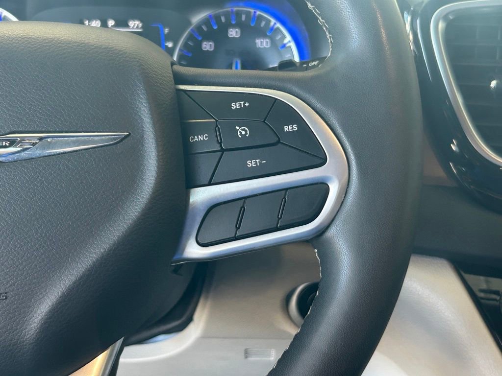 Used 2023 Chrysler Voyager LX image 35