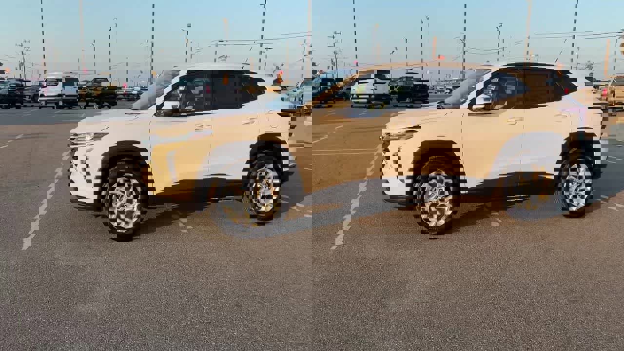 New 2026 Chevrolet Trax LS w/ LS Convenience Package image 2