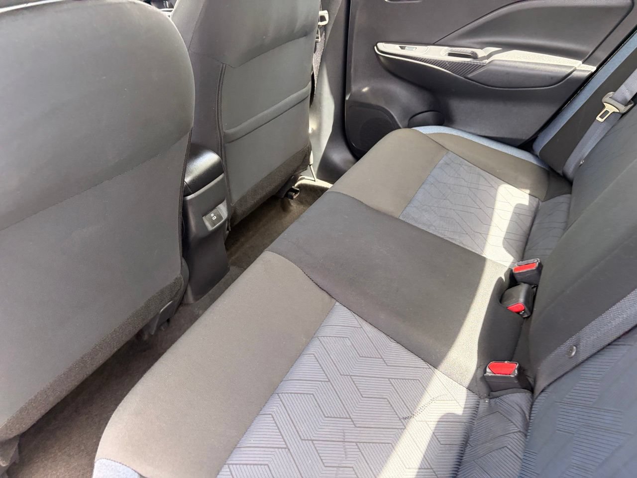 Certified 2025 Nissan Versa SV w/ Trunk Package FWD image 16