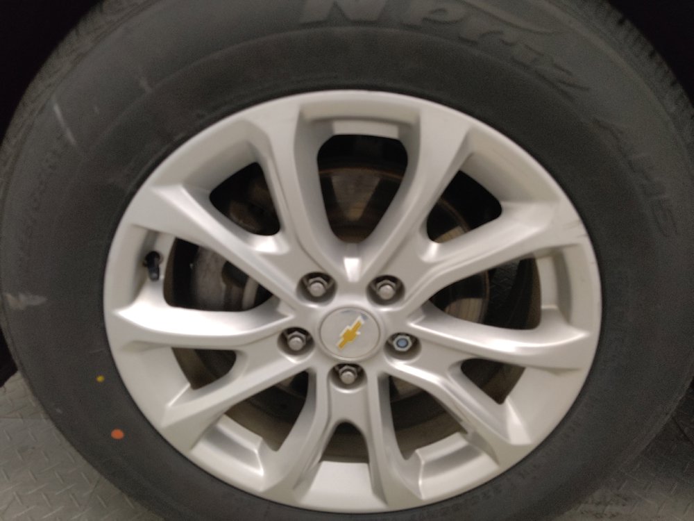 Used 2018 Chevrolet Equinox LS FWD image 31