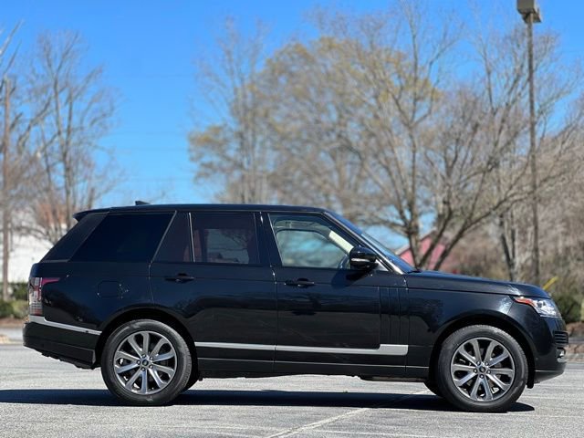 Used 2017 Land Rover Range Rover HSE image 4