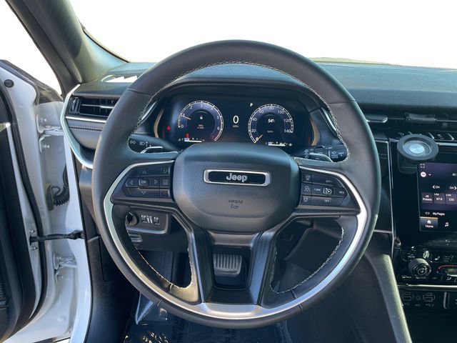 Used 2025 Jeep Grand Cherokee L Altitude image 13