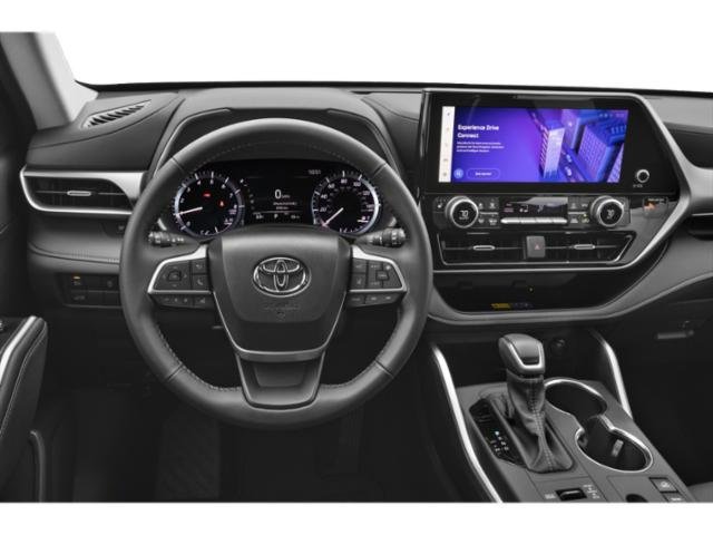 New 2026 Toyota Highlander XLE image 7