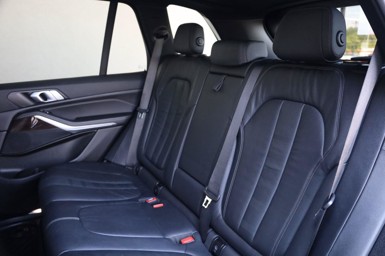 Used 2019 BMW X5 xDrive40i w/ Convenience Package AWD/4WD image 22