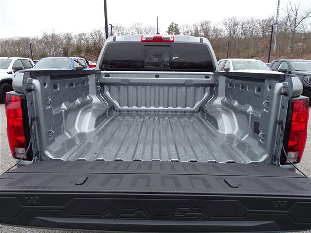 Used 2024 Chevrolet Colorado LT w/ LT Convenience Package image 6