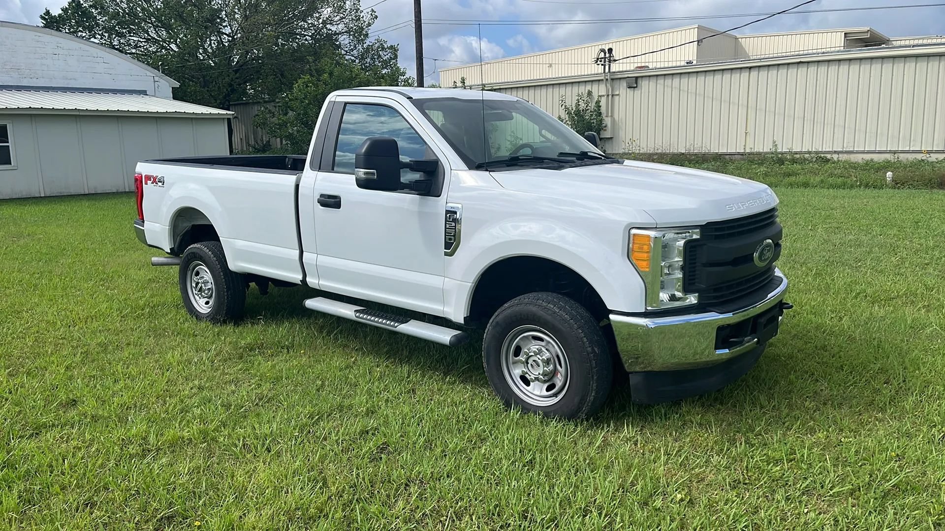 Used 2017 Ford F250 XL w/ Power Equipment Group AWD/4WD image 6