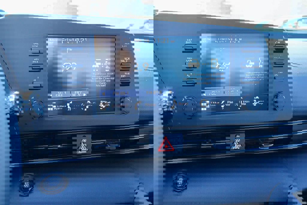 New 2026 Hyundai Elantra Sport image 3