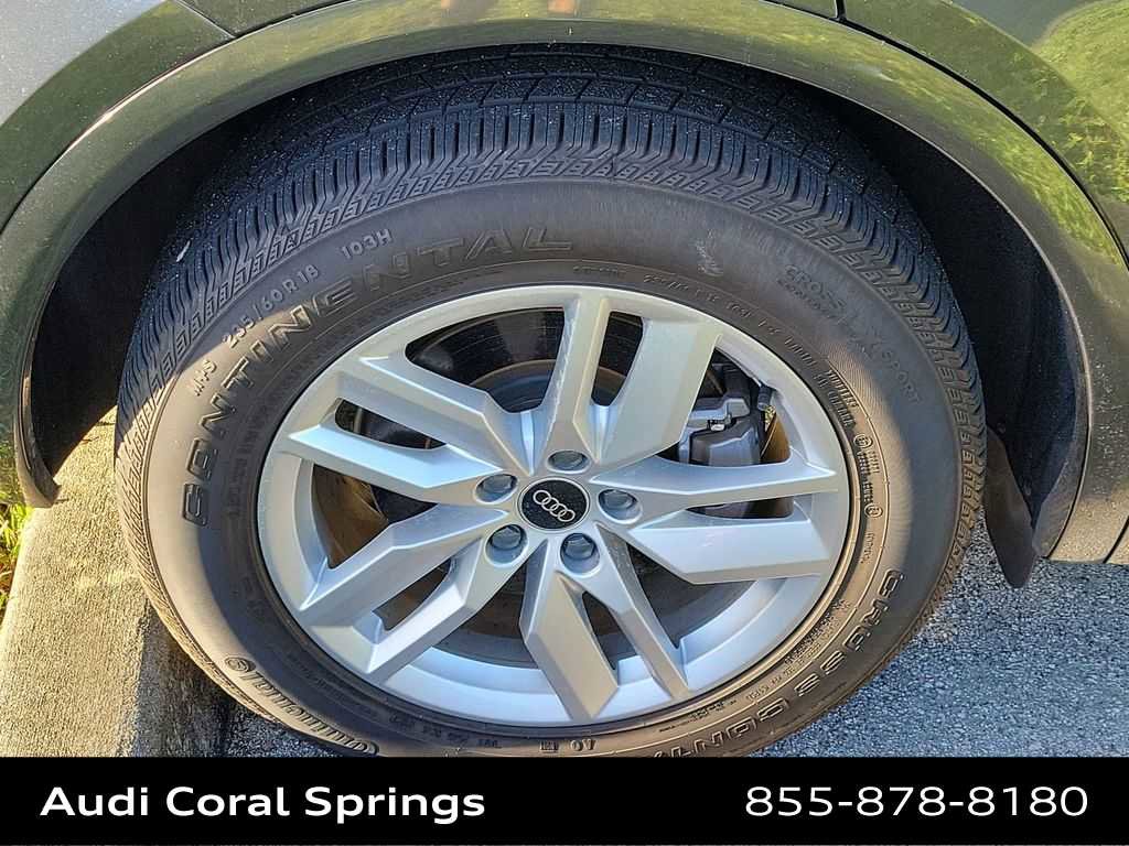 Used 2023 Audi Q5 2.0T Premium w/ Convenience Package image 18