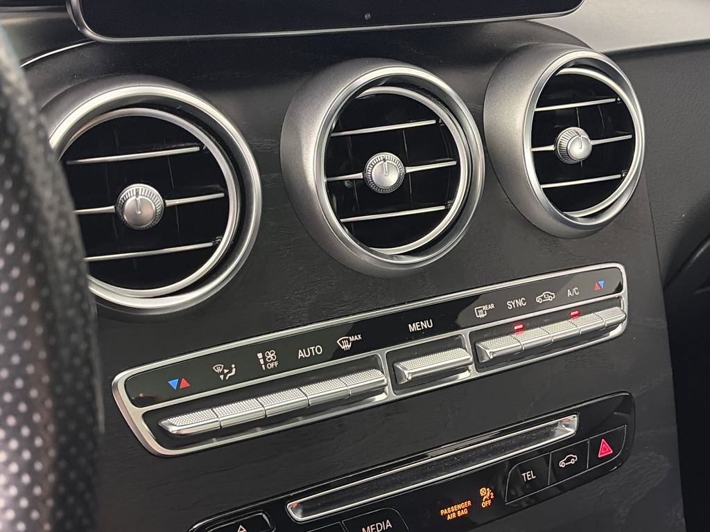 Used 2018 Mercedes-Benz GLC 300 4MATIC image 21