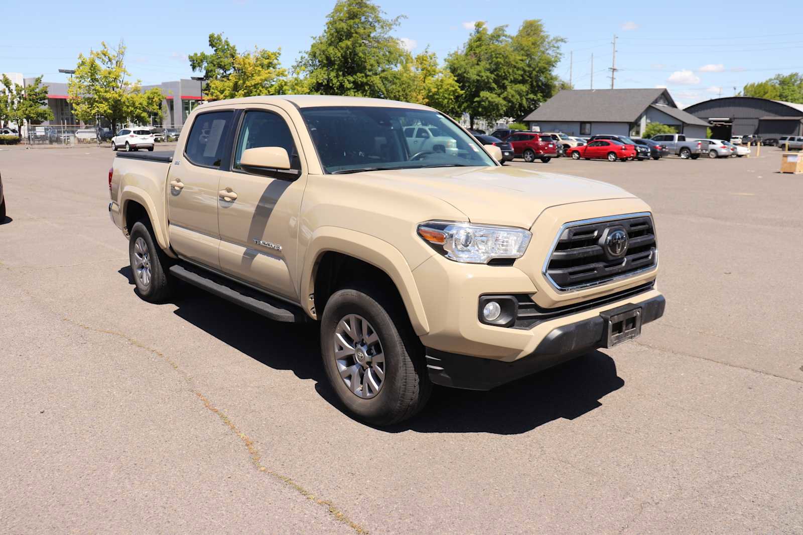 Used 2019 Toyota Tacoma SR5 AWD/4WD image 3