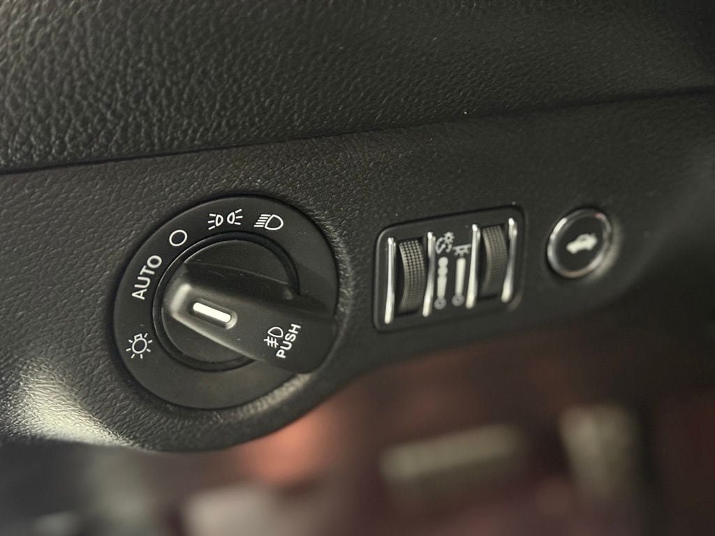 Used 2017 Dodge Challenger R/T Plus RWD image 18