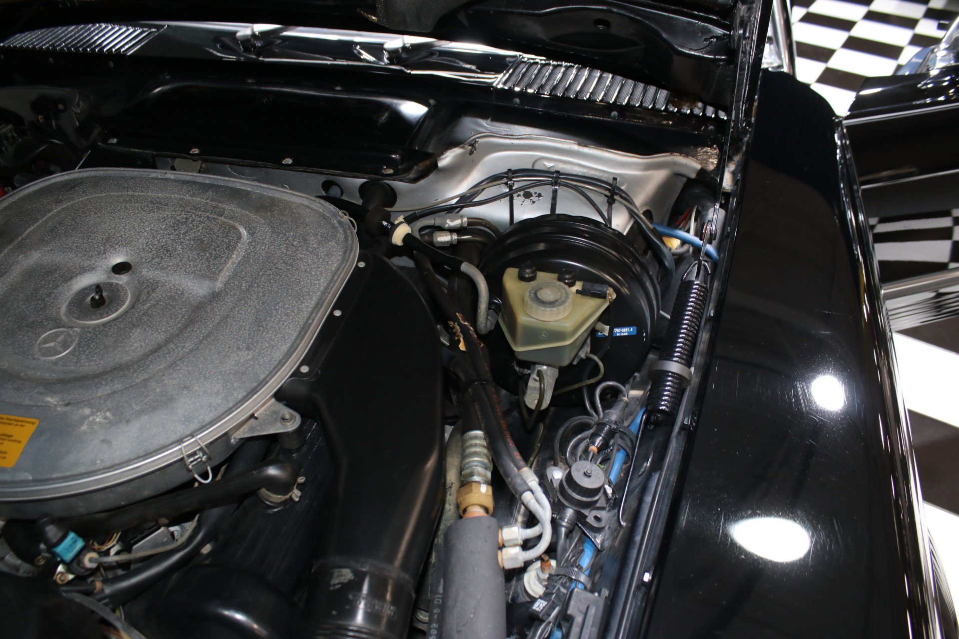 Used 1989 Mercedes-Benz 560 SL image 64