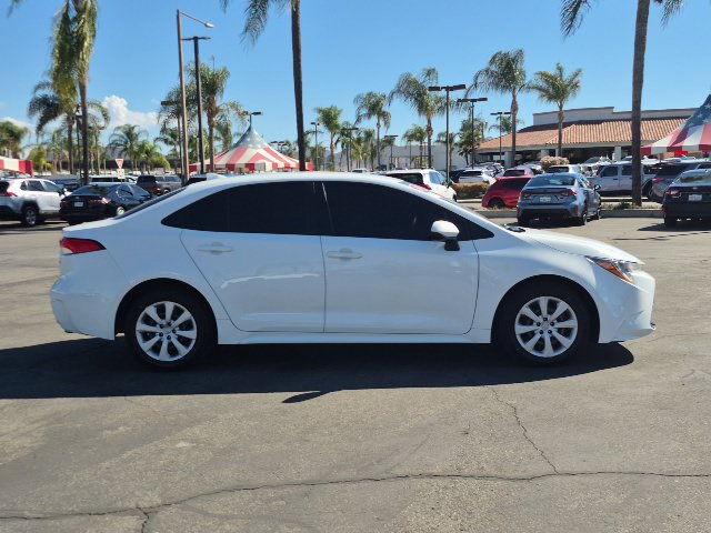 Used 2023 Toyota Corolla LE FWD image 4