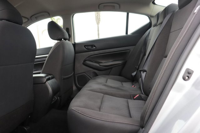 Used 2023 Nissan Altima 2.5 SV image 14