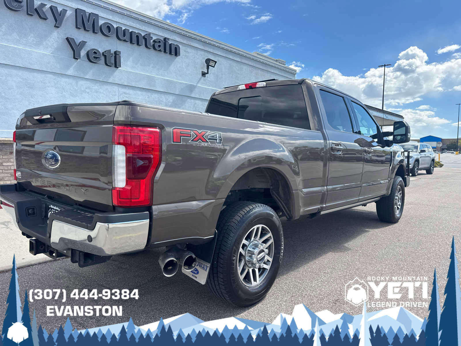 Used 2017 Ford F350 Lariat w/ Lariat Ultimate Package AWD/4WD image 3