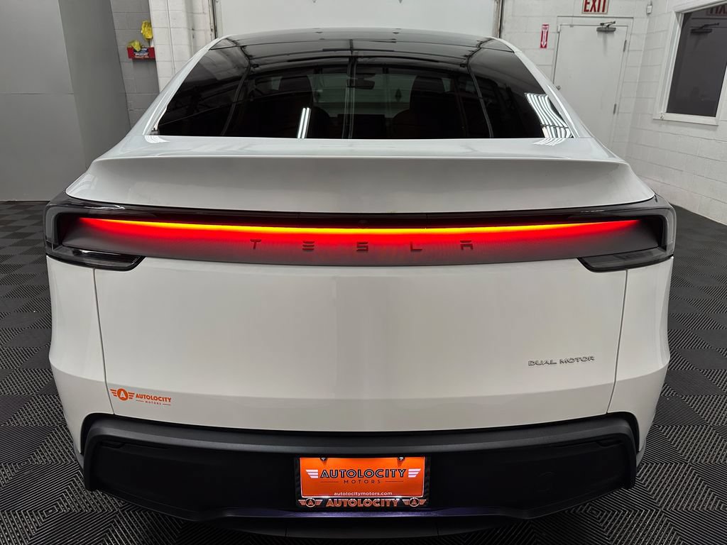 Used 2026 Tesla Model Y Long Range AWD/4WD image 9