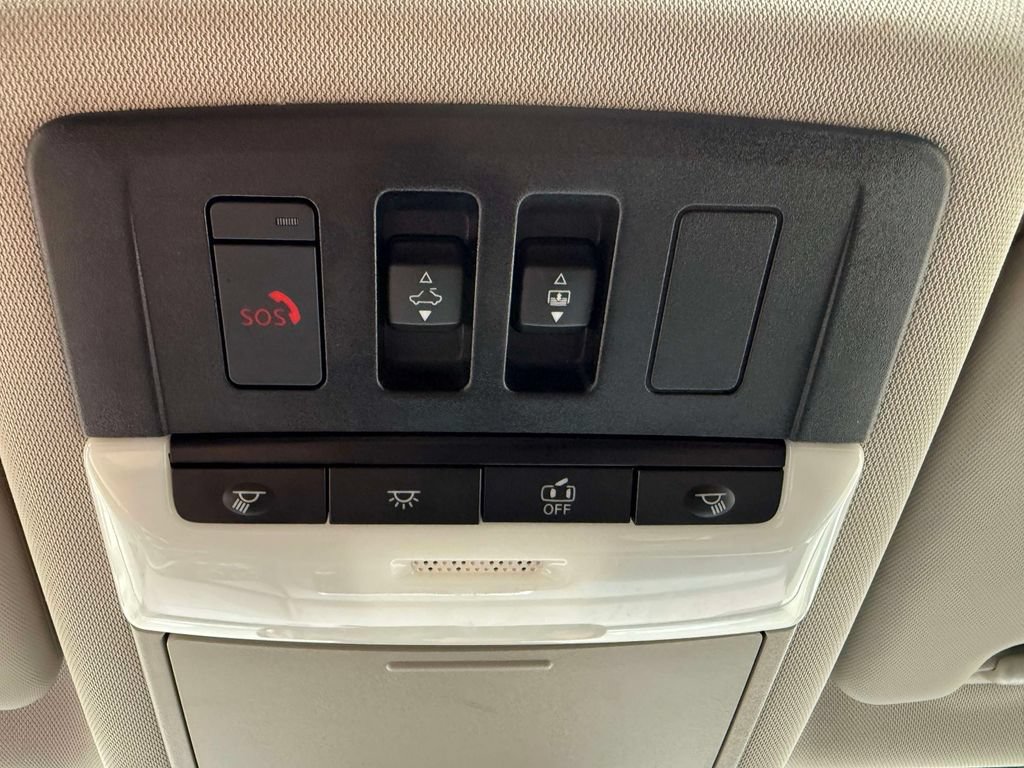 Used 2021 Nissan Rogue SL FWD image 26