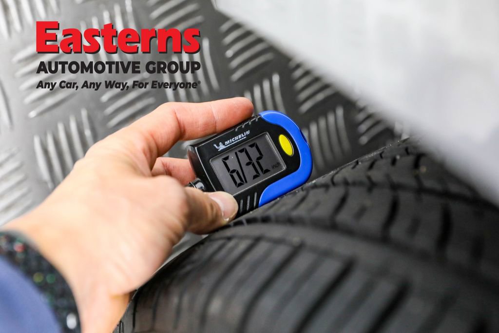 Used 2023 Chrysler 300 S image 30