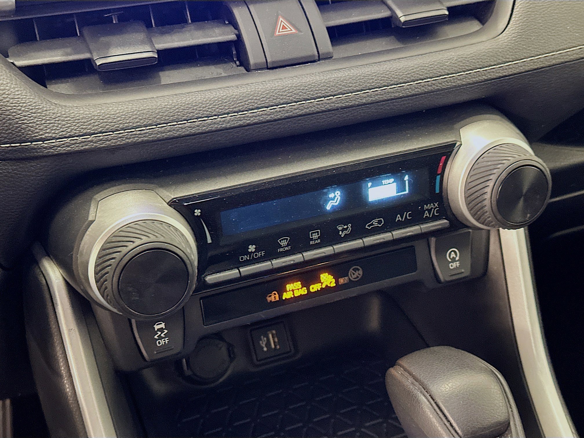 Used 2024 Toyota RAV4 LE image 24