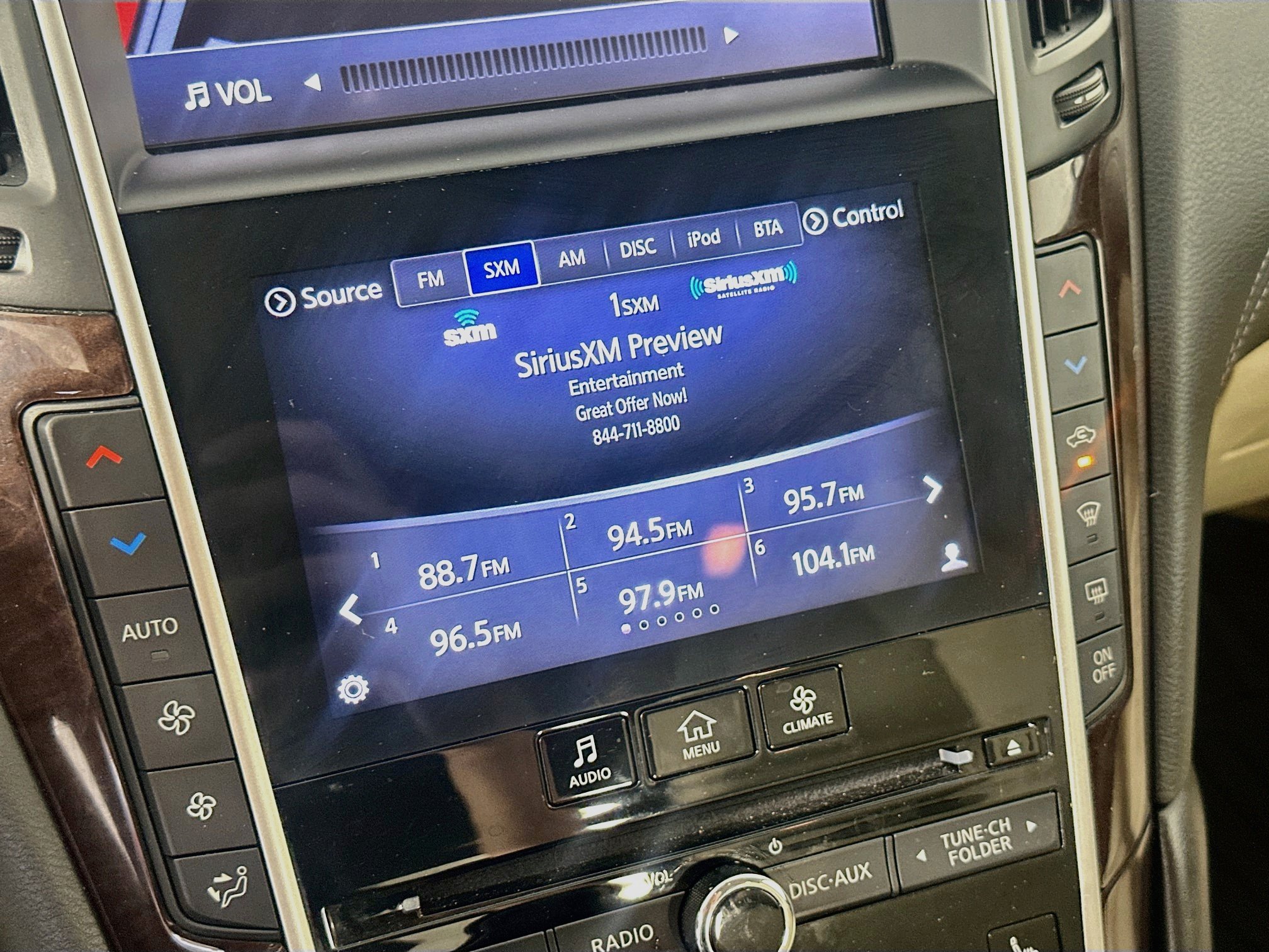 Used 2019 INFINITI Q50 Luxe w/ Essential Package (3.0T Luxe) RWD image 19