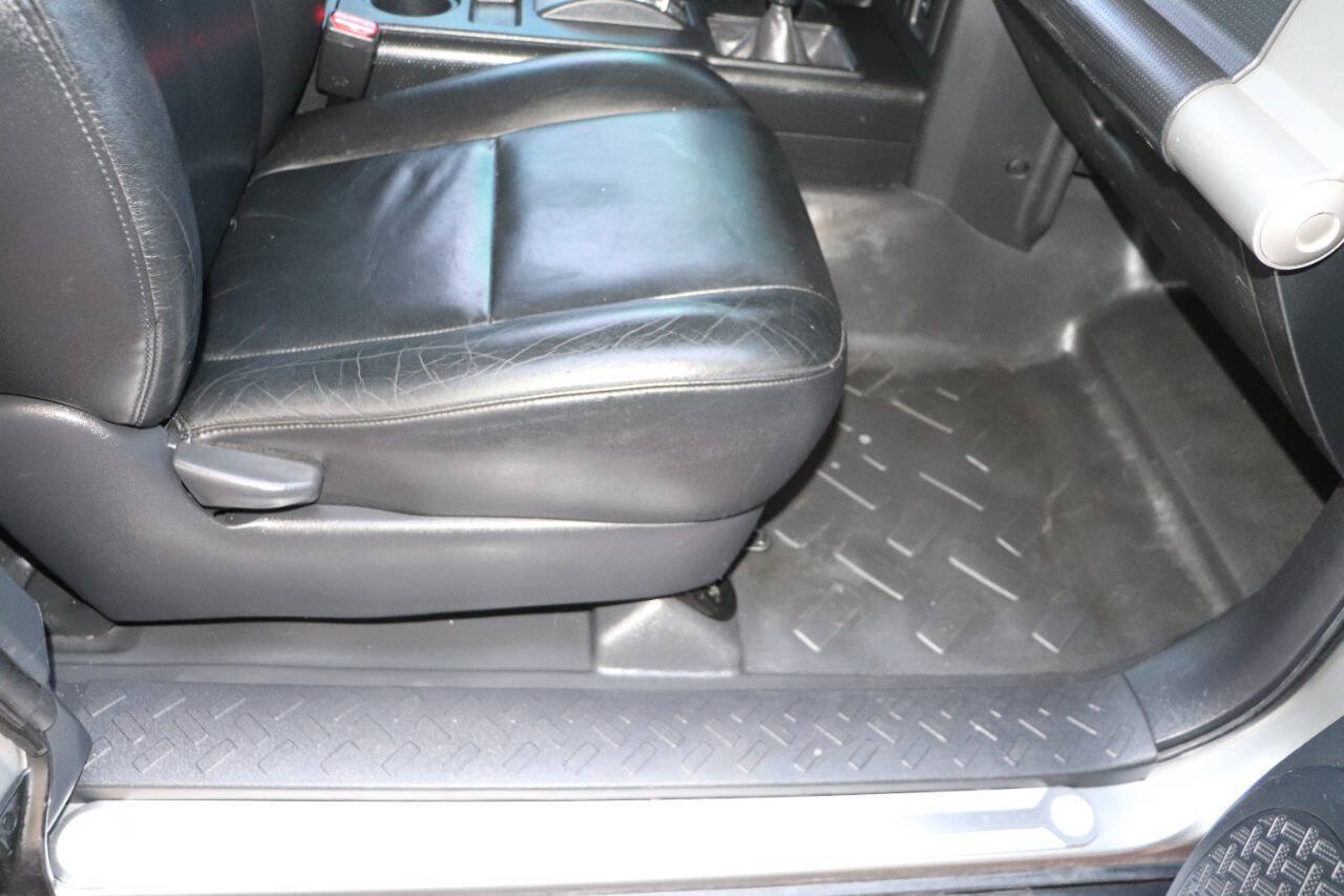 Used 2010 Toyota FJ Cruiser 4WD image 28