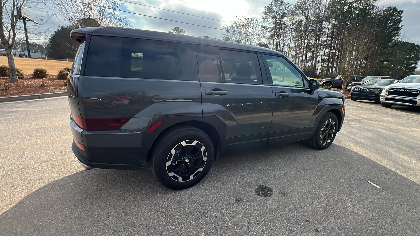 Used 2025 Hyundai Santa Fe SE image 8