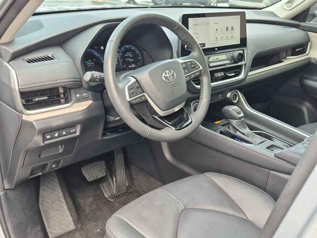 Certified 2024 Toyota Grand Highlander AWD Hybrid image 4