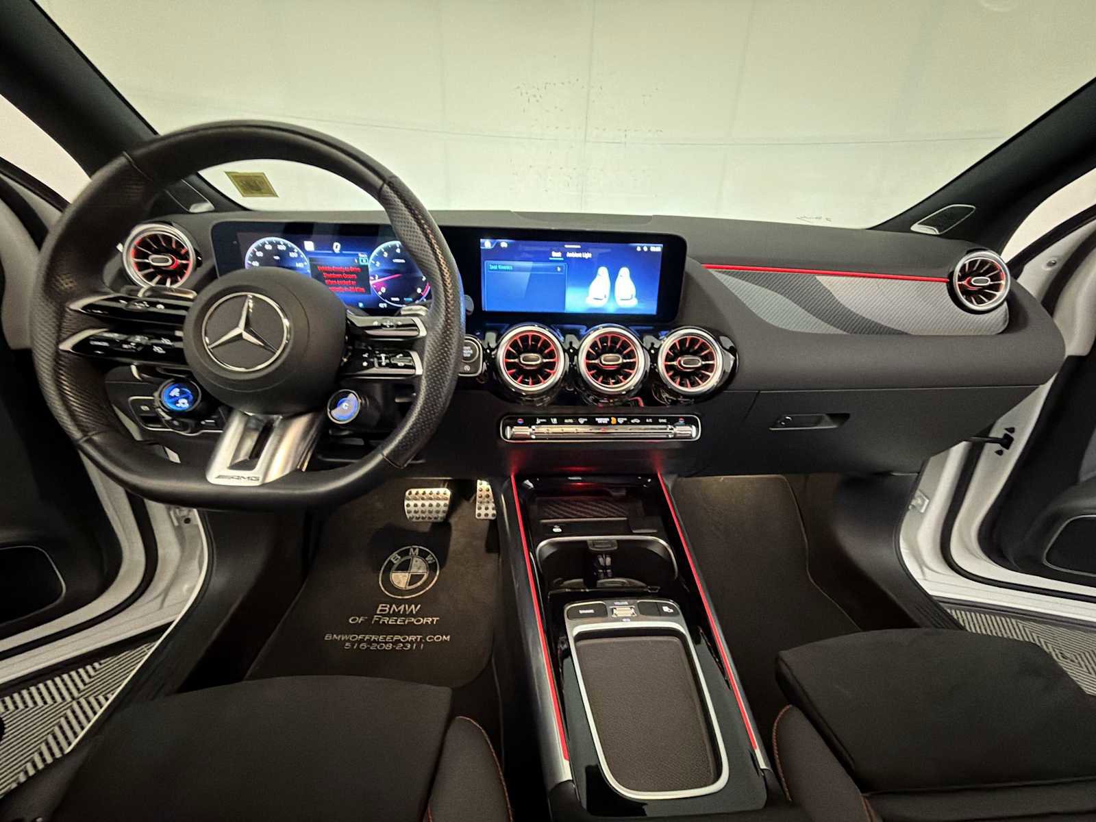 Used 2025 Mercedes-Benz GLA 35 AMG 4MATIC image 17