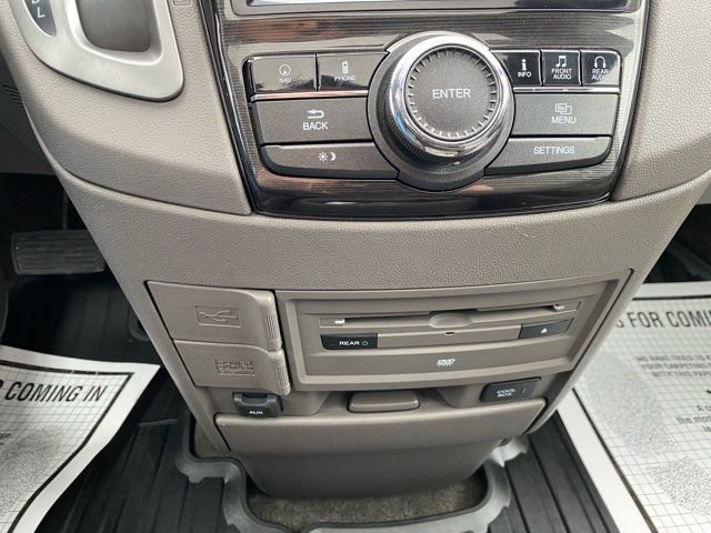Used 2014 Honda Odyssey Touring Elite image 17