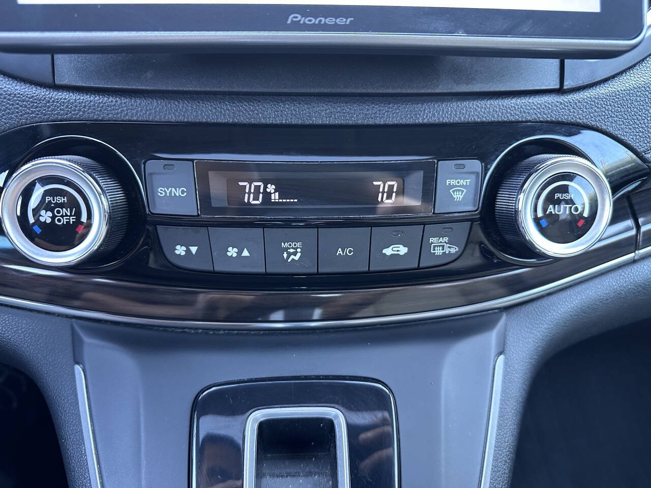 Used 2015 Honda CR-V Touring image 26