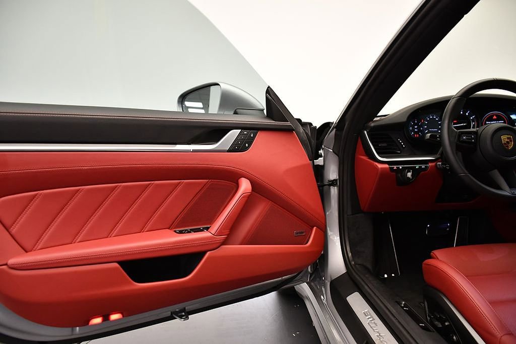 Certified 2024 Porsche 911 Turbo image 33