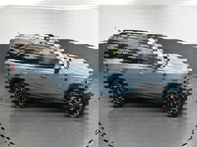 Used 2023 Ford Bronco Sport Outer Banks w/ Tech Package image 23